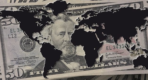 Por qué el precio del dólar sube más en la Argentina que en el resto del mundo