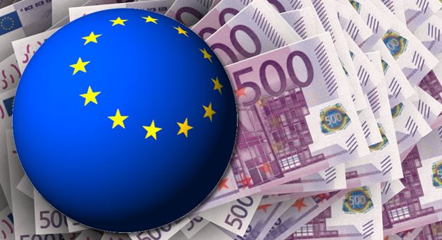 Union Europea : aliviado por la victoria de Macron, el euro tocó valor máximo de seis meses